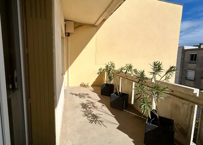 Appartements 4 Chambres Avec 4 Salles De Bains Et Climatisation