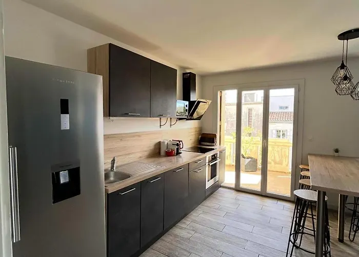 Appartements 4 Chambres Avec 4 Salles De Bains Et Climatisation