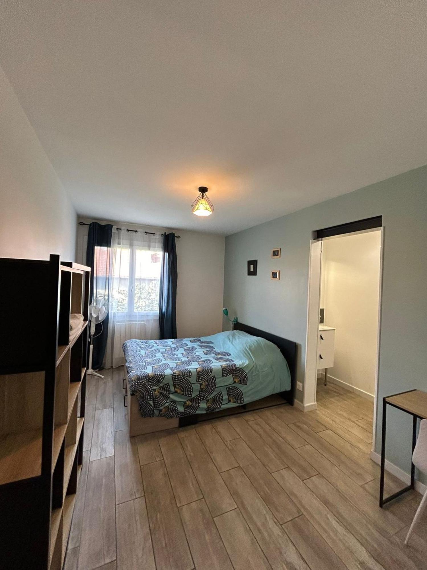 4 Avec 4 Salles De Bains Et Climatisation * Avignon