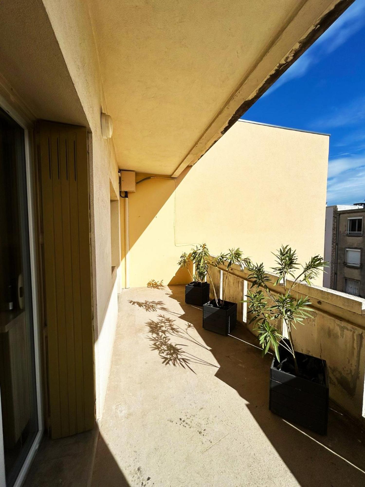 4 Avec 4 Salles De Bains Et Climatisation Avignon